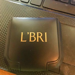L'Bri Dual Action WET/DRY Power Foundation